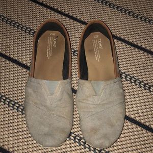 Toms shoes